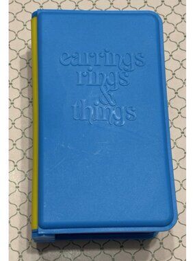 Vintage The Earring Book Plastic Jewellery Case "EARRINGS, RINGS AND THINGS"